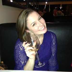 Meet your Posher, Lauren